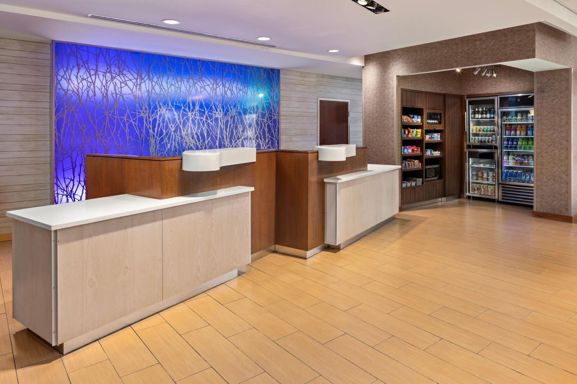 Fairfield Inn & Suites By Marriott Waterloo Cedar Falls Exterior photo