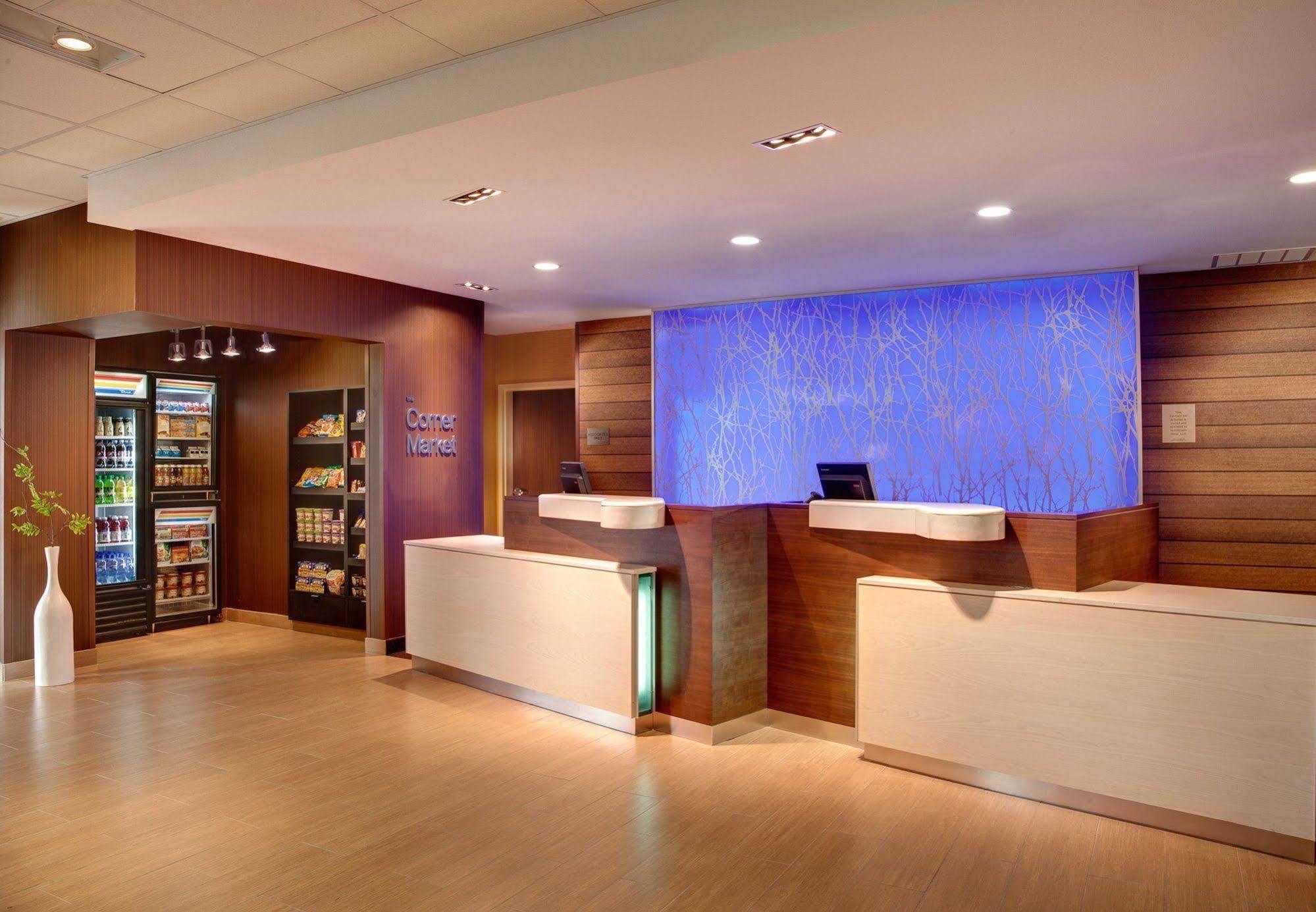 Fairfield Inn & Suites By Marriott Waterloo Cedar Falls Exterior photo